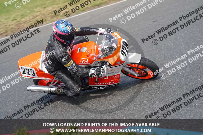 enduro digital images;event digital images;eventdigitalimages;mallory park;mallory park photographs;mallory park trackday;mallory park trackday photographs;no limits trackdays;peter wileman photography;racing digital images;trackday digital images;trackday photos